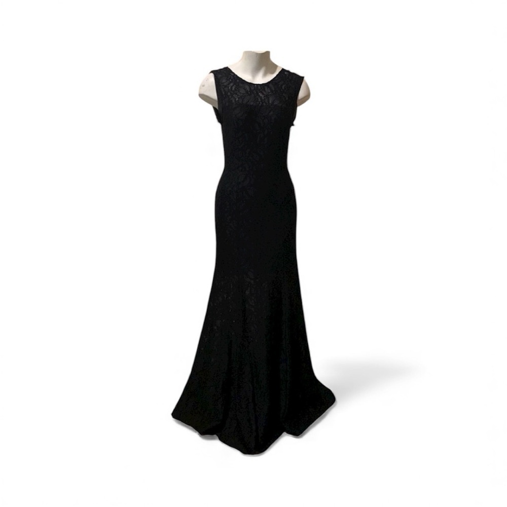 BCBGeneration Maxi lace dress. Size 6. NWT